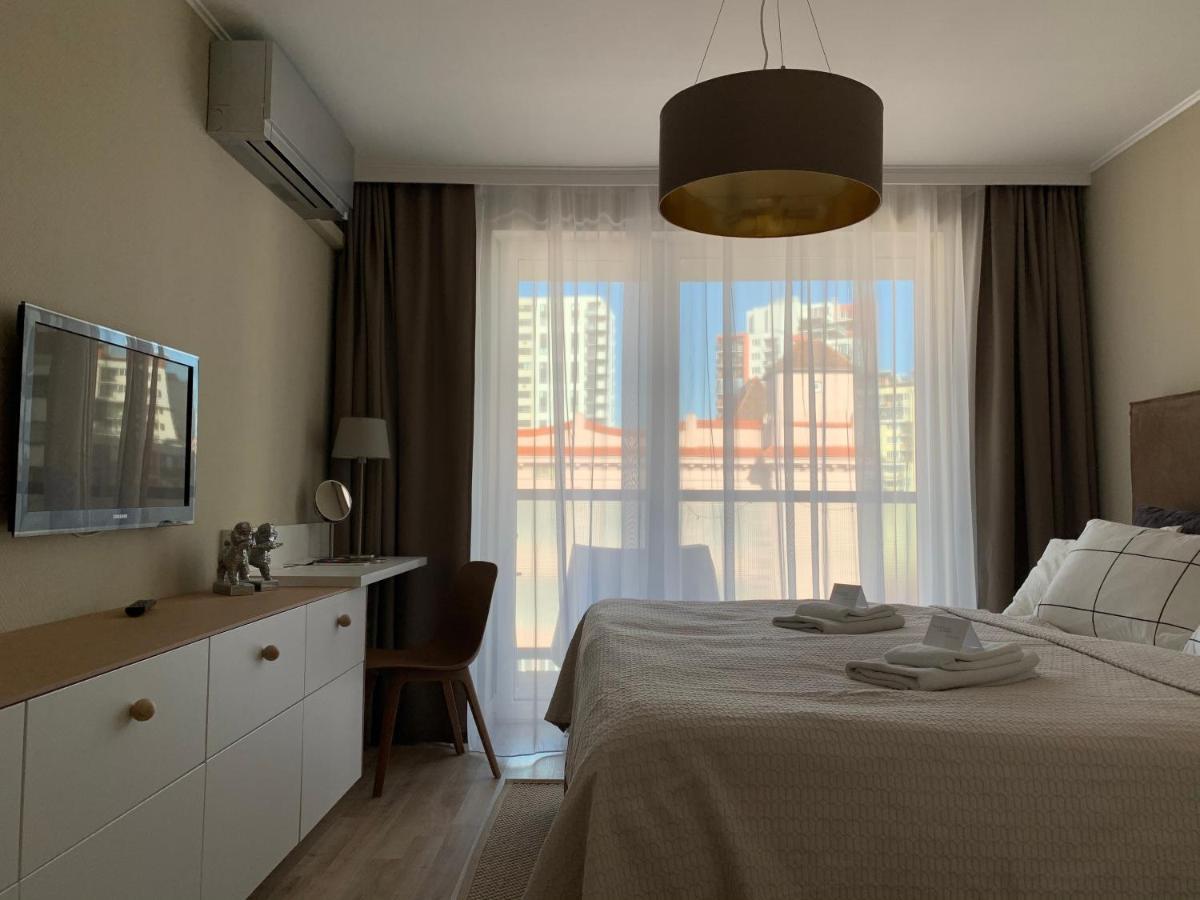 Central Point By Zoom Apartments บราติสลาวา ภายนอก รูปภาพ